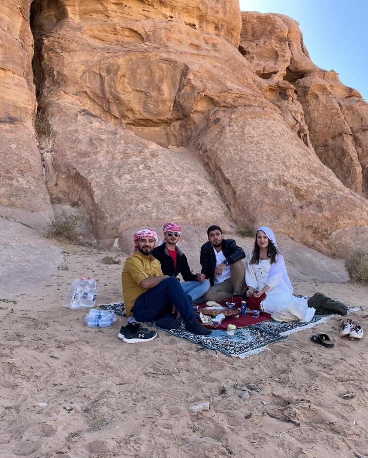 Hotel Zawaideh Desert Camp à Wadi Rum Extérieur photo