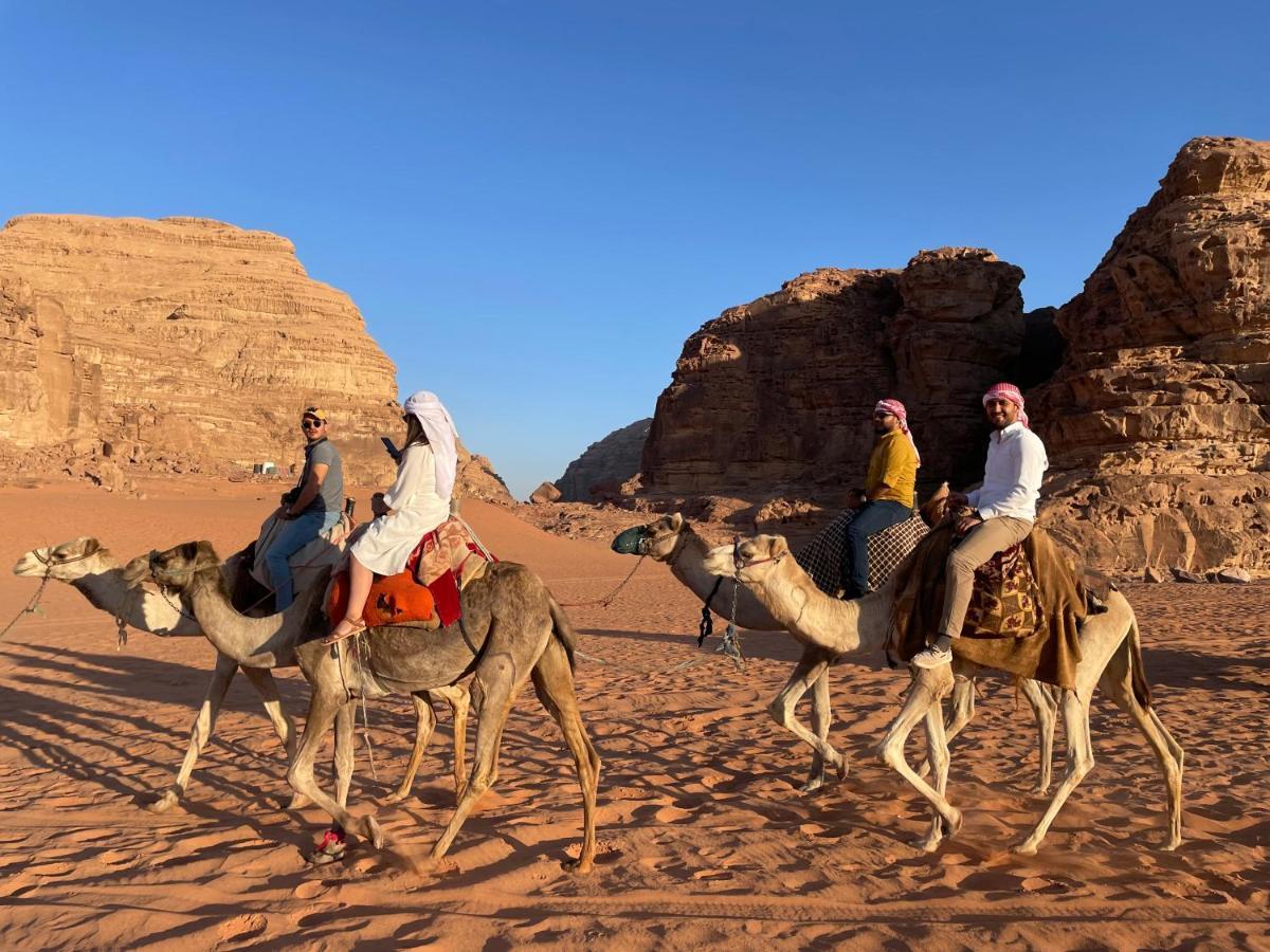 Hotel Zawaideh Desert Camp à Wadi Rum Extérieur photo