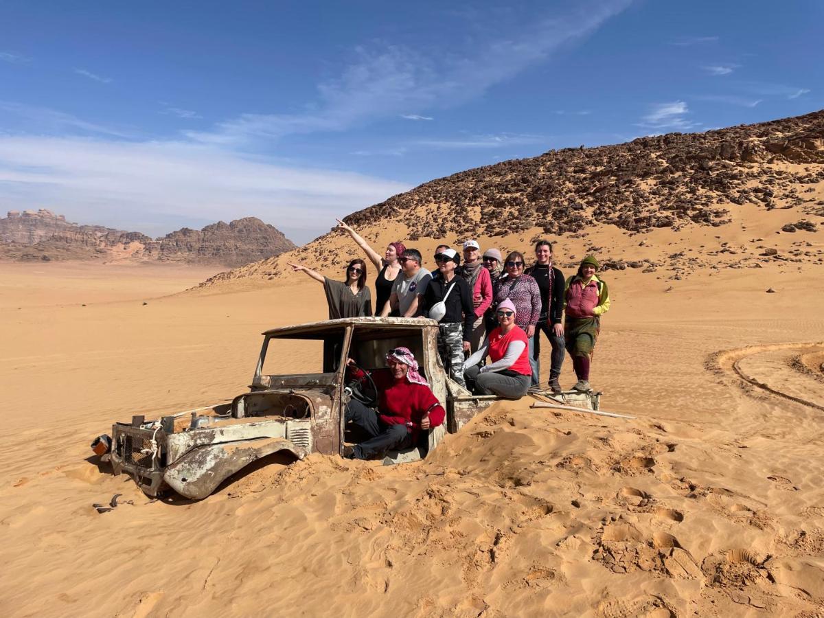 Hotel Zawaideh Desert Camp à Wadi Rum Extérieur photo