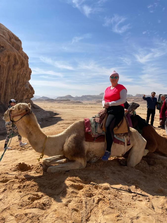 Hotel Zawaideh Desert Camp à Wadi Rum Extérieur photo