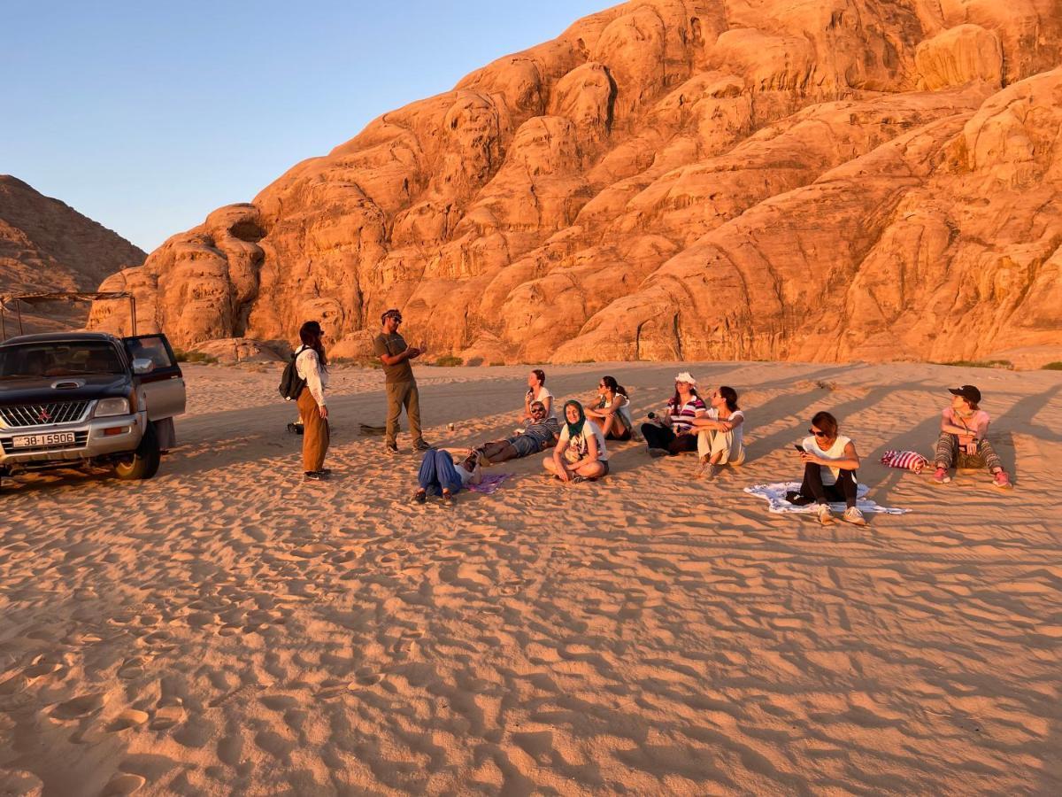 Hotel Zawaideh Desert Camp à Wadi Rum Extérieur photo