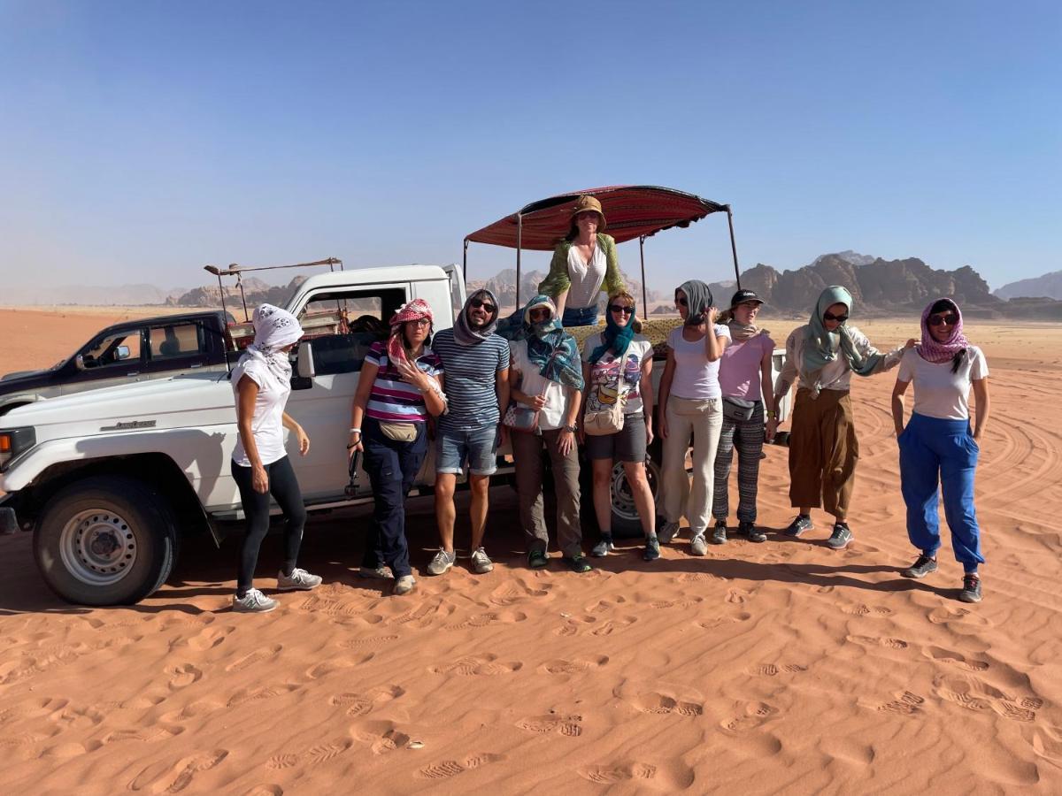 Hotel Zawaideh Desert Camp à Wadi Rum Extérieur photo