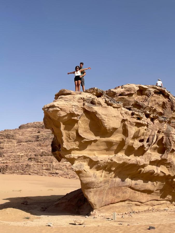 Hotel Zawaideh Desert Camp à Wadi Rum Extérieur photo