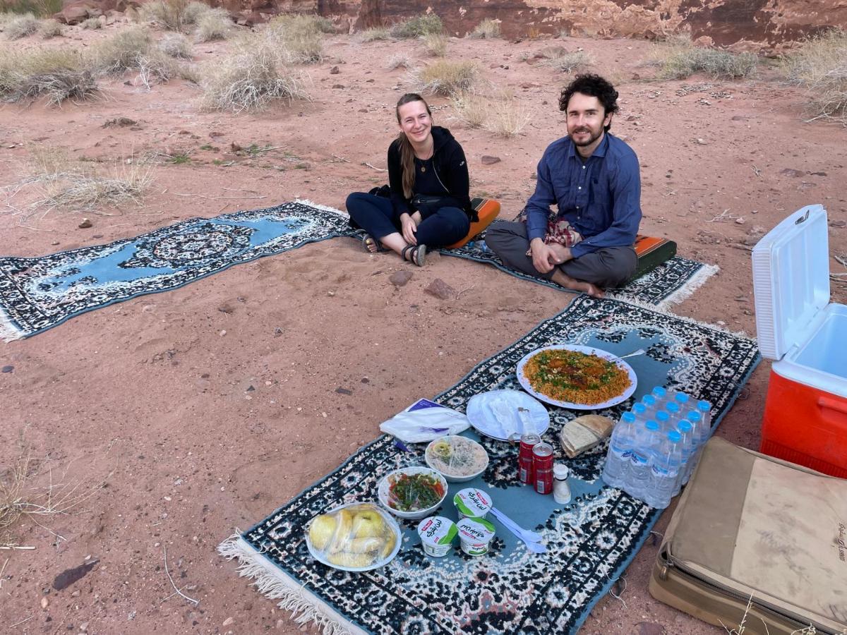 Hotel Zawaideh Desert Camp à Wadi Rum Extérieur photo