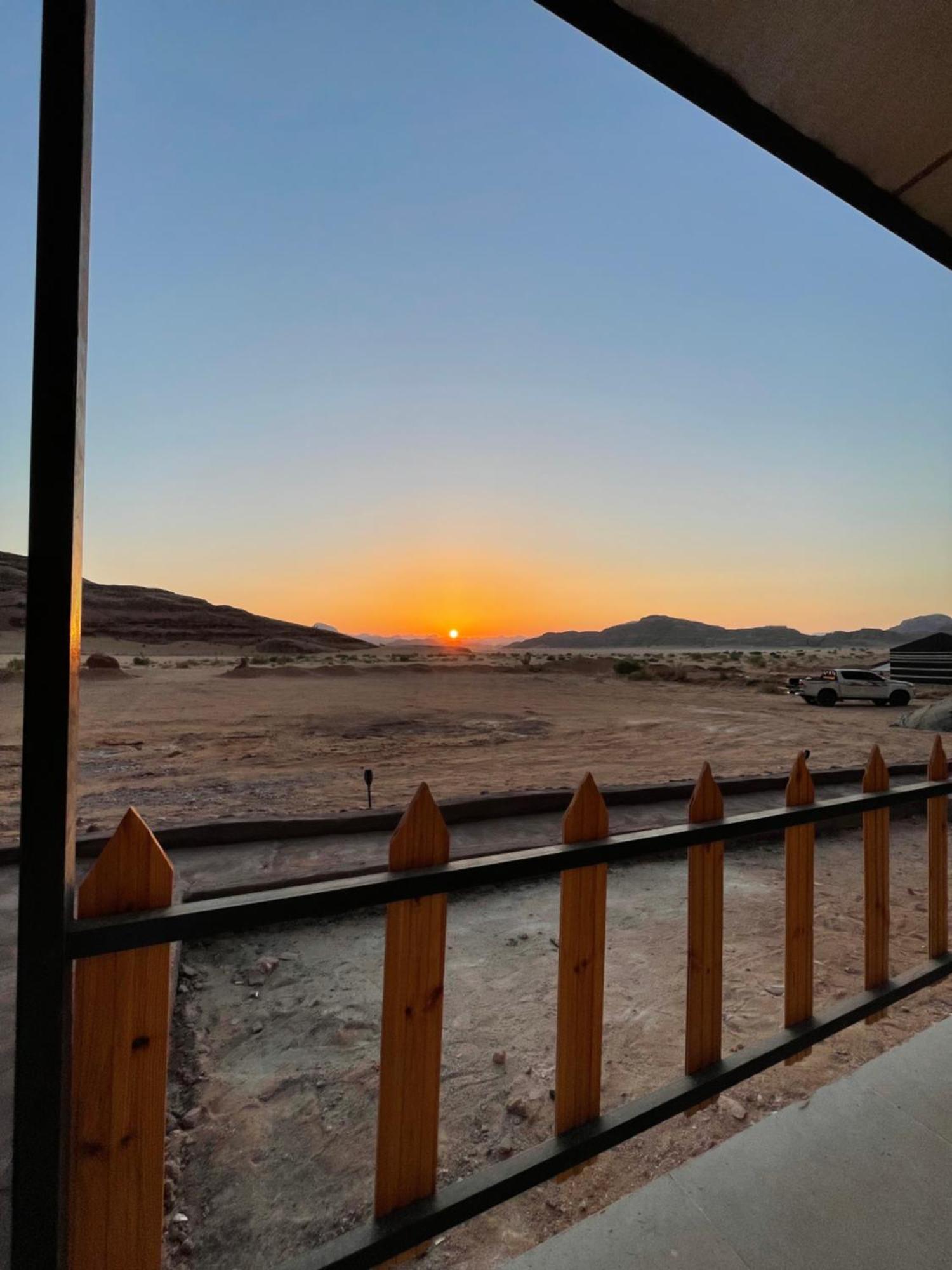 Hotel Zawaideh Desert Camp à Wadi Rum Extérieur photo