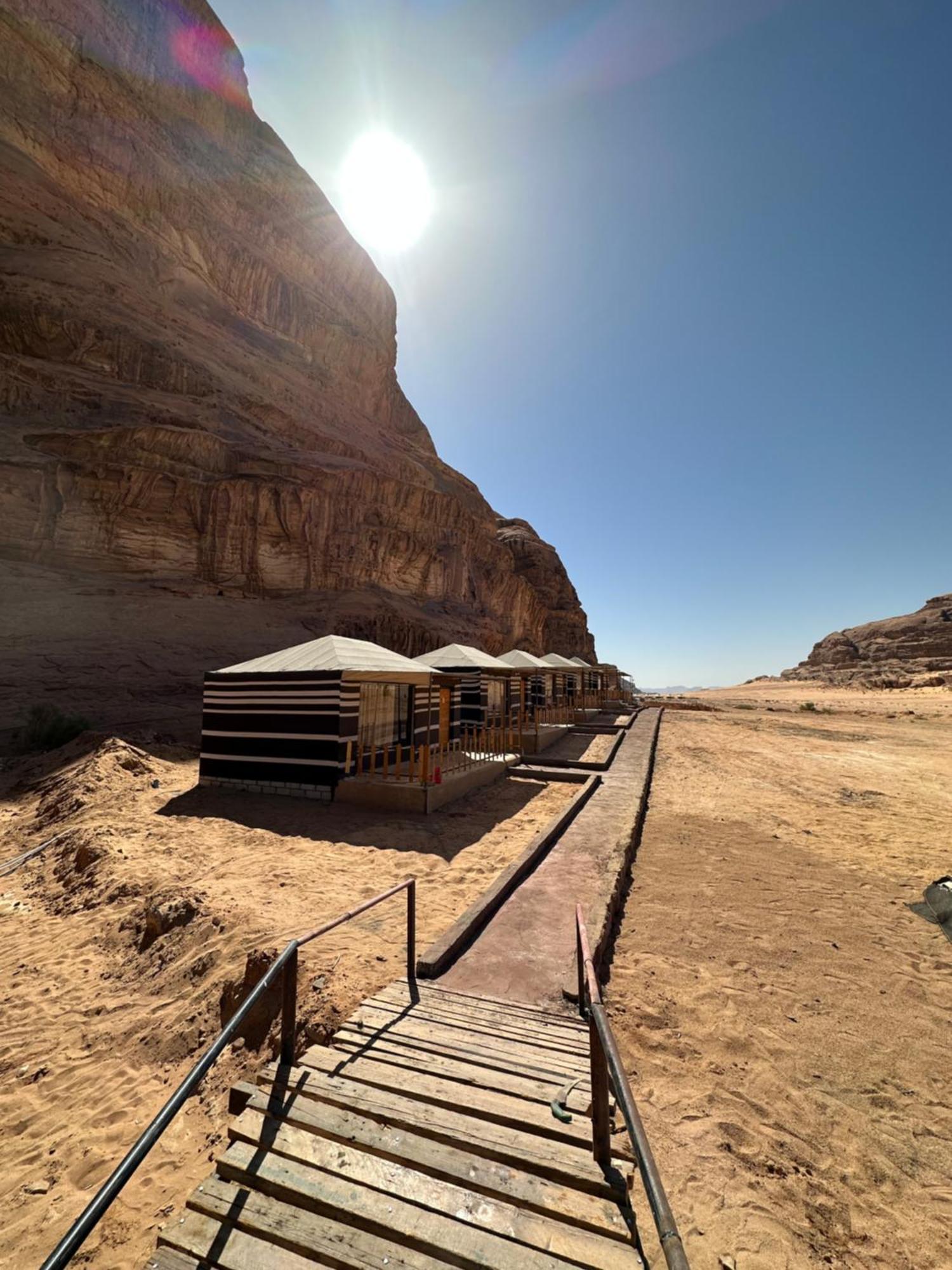 Hotel Zawaideh Desert Camp à Wadi Rum Extérieur photo